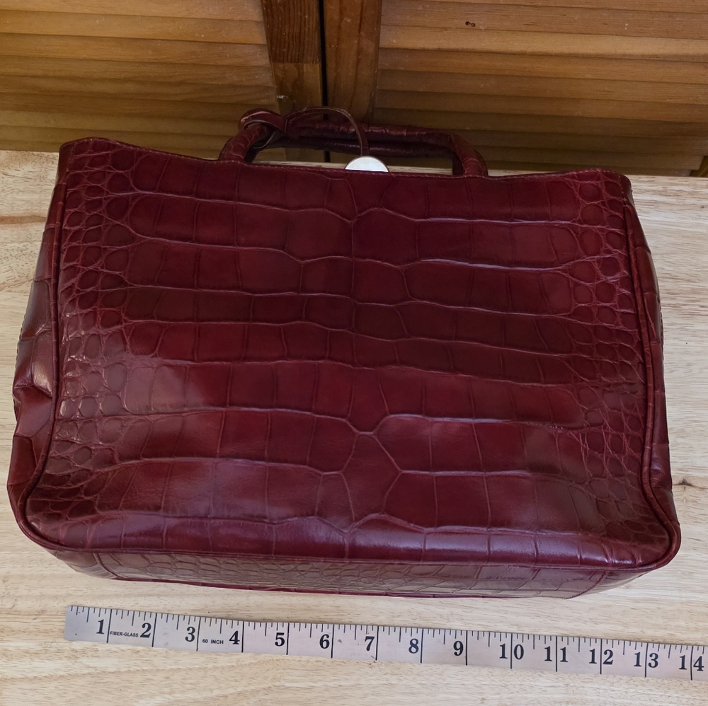EUC Furla Burgundy Croc-Embossed Italian Leather Tote/Crossbody Bag - Picture 10 of 11